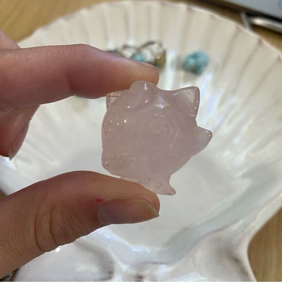 Pokémon jigglypuff rose quartz crystal carving 🎶 🎤 - Picture 5 of 5